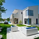 펜션 Perini