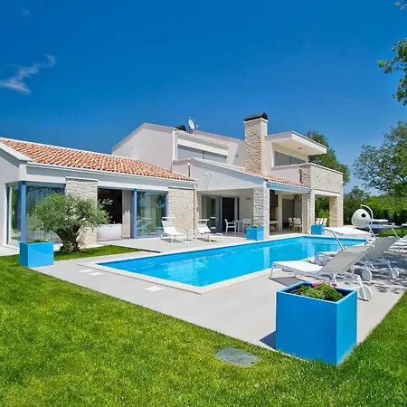 Perini Holiday home Porec