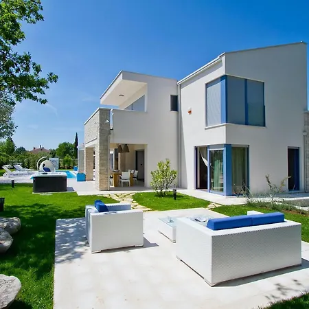Holiday home Perini